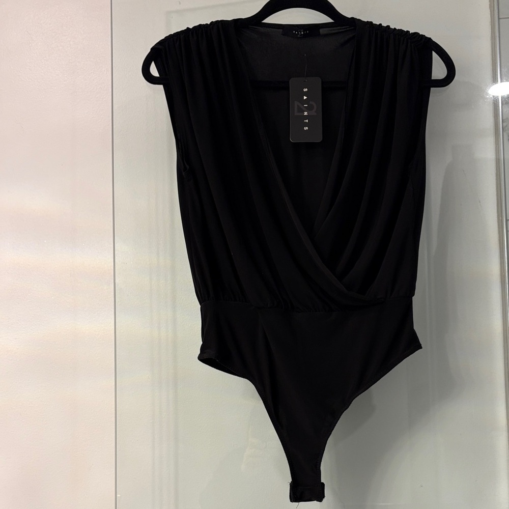 Black Draped V-Neck Bodysuit - Picture 4 of 7
